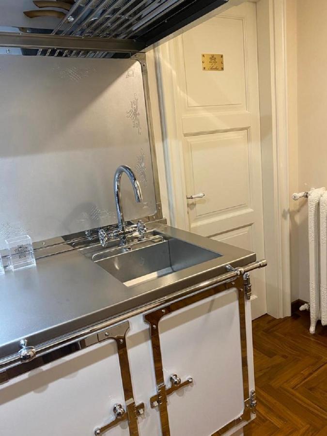 Regal House Roma Capucci 6 Hotell Eksteriør bilde