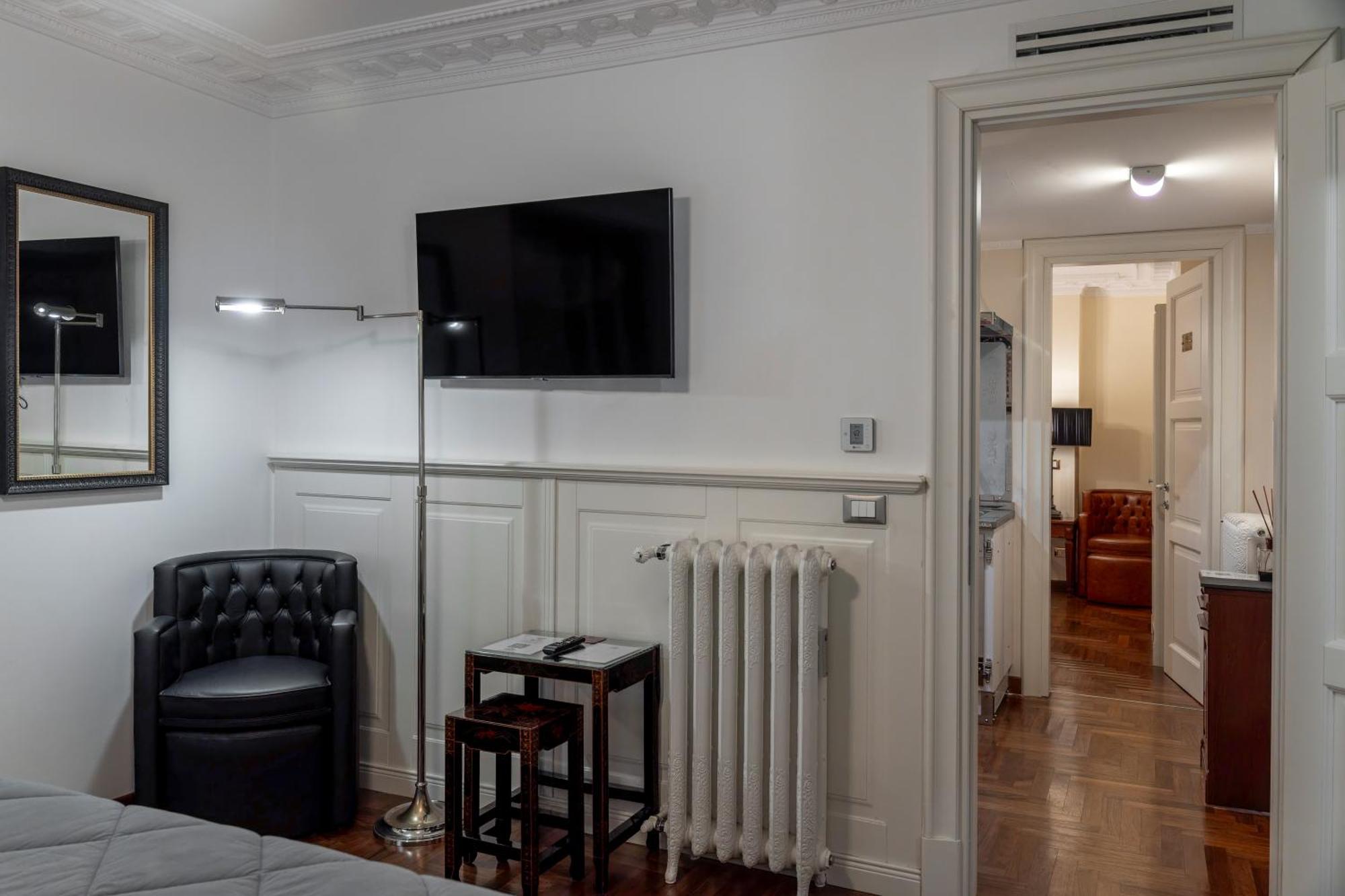 Regal House Roma Capucci 6 Hotell Eksteriør bilde