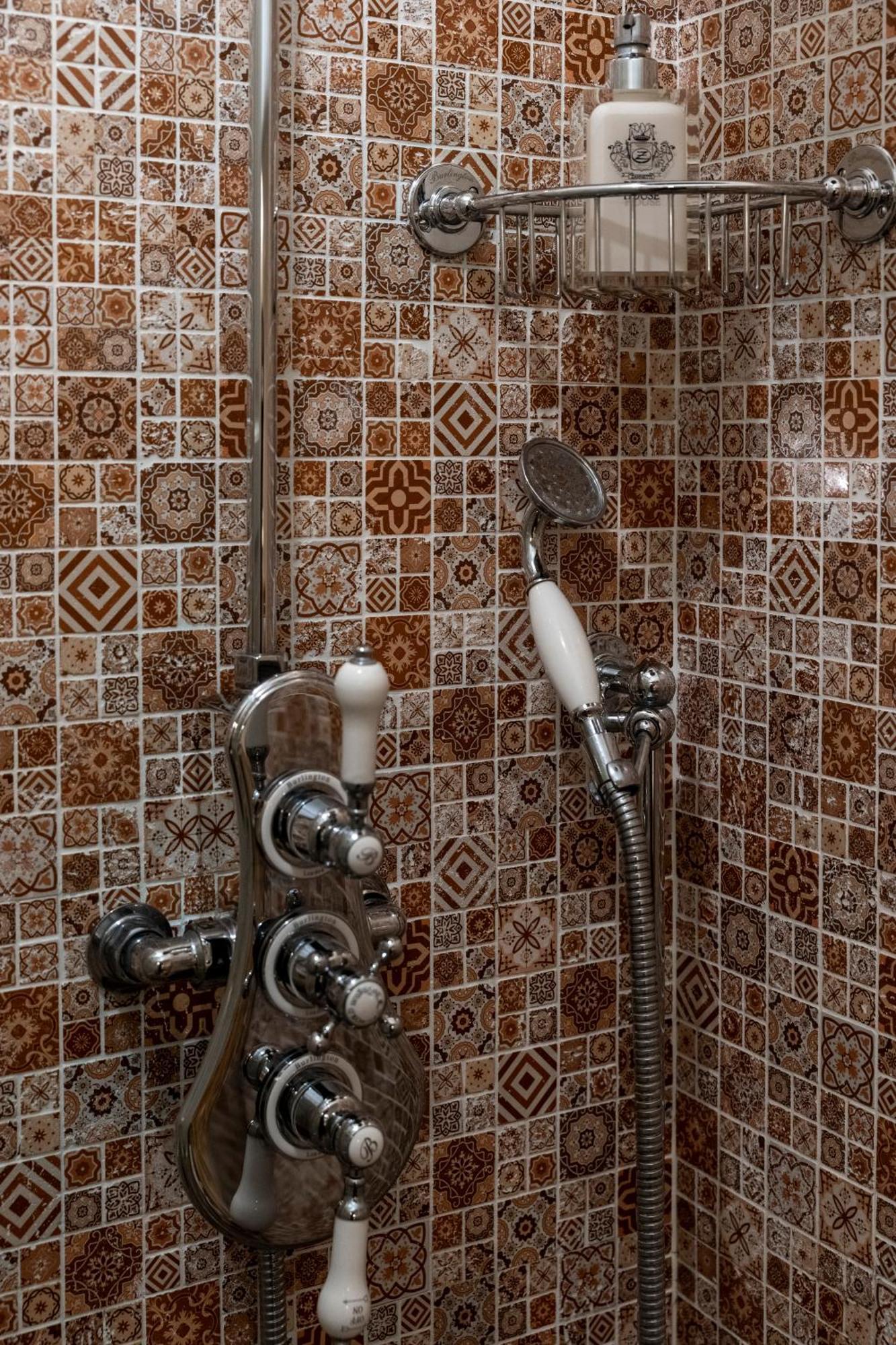 Regal House Roma Capucci 6 Hotell Eksteriør bilde